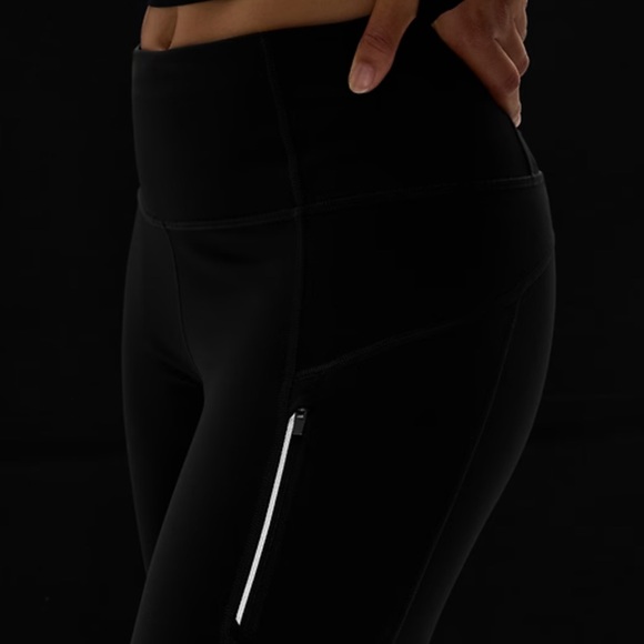 Athleta Women’s Rainier High Rise Legging in Black Size Medium - Picture 3 of 10